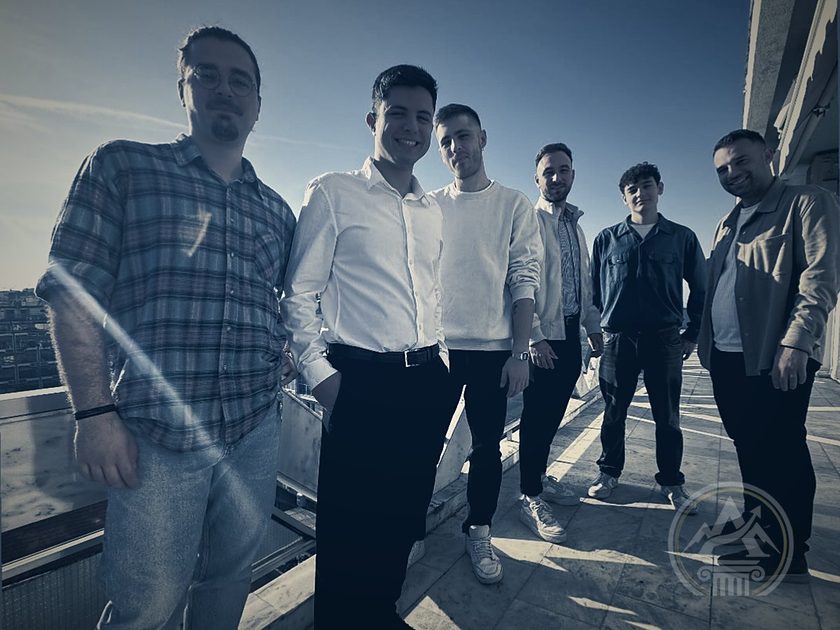Η ομάδα της Ascension Group πριν από ημέρα πεδίου εκτός έδρας